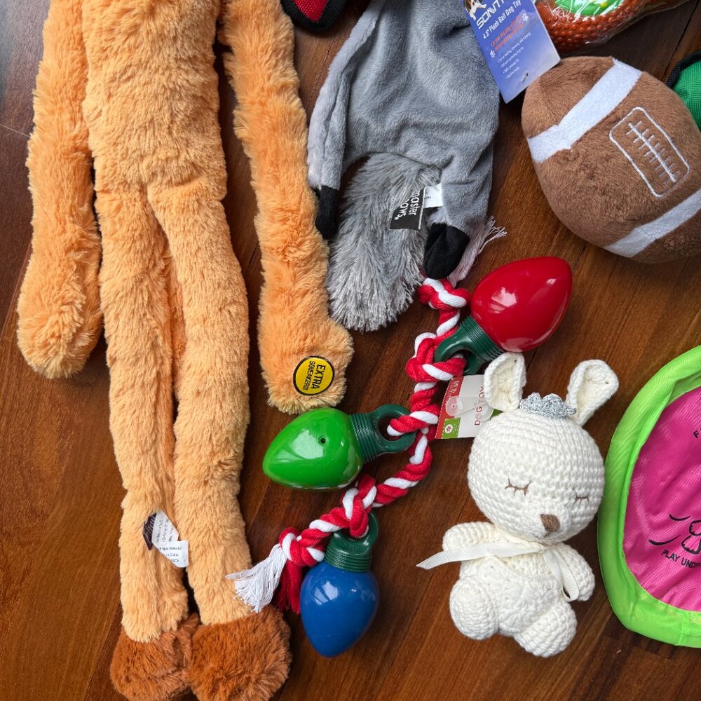 NEW Lot of 9 Assorted Dog Toys - Picture 3 of 4